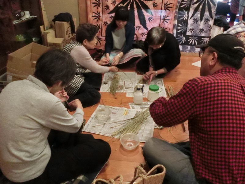 奥会津　編み組細工　工芸品　スタッフ　行く　三島町　交流センター　山びこ　自然素材　伝統的　手作り　受賞　お気に入り　満足　笑顔　体験